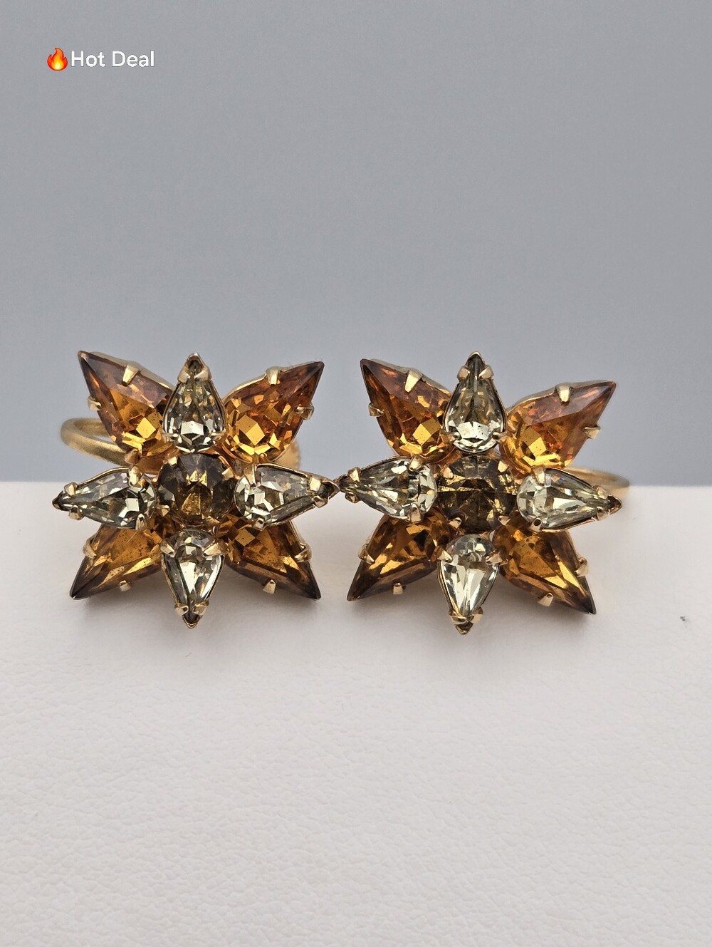 Vintage Amber Rhinestone Starburst Cluster Screw Back Earrings Gold Tone 3/4"